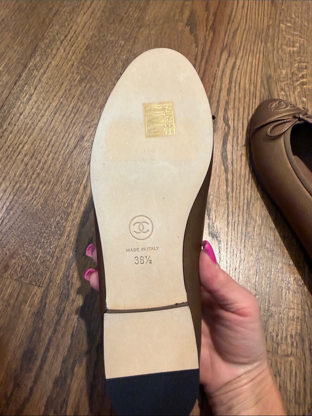 NWOT SIZE 6.5 CHANEL Brown Leather Ballet Flats - Picture 4 of 7